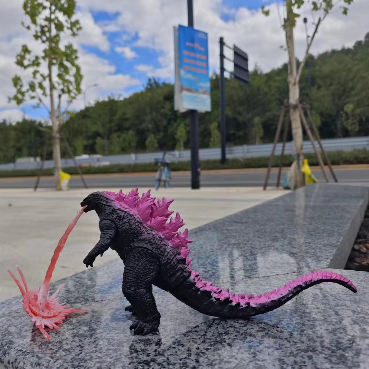 Nowa figurka Godzilla z funkcj – Renewable Energy Kids recenzja i cena